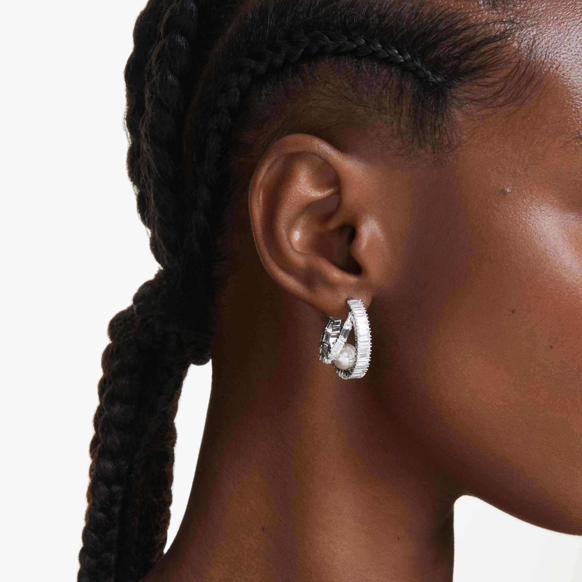 ariana-grande-x-swarovski-hoop-earrings-crystal-pearl-baguette-cut-white-rhodium-plated-swarovski-5720868