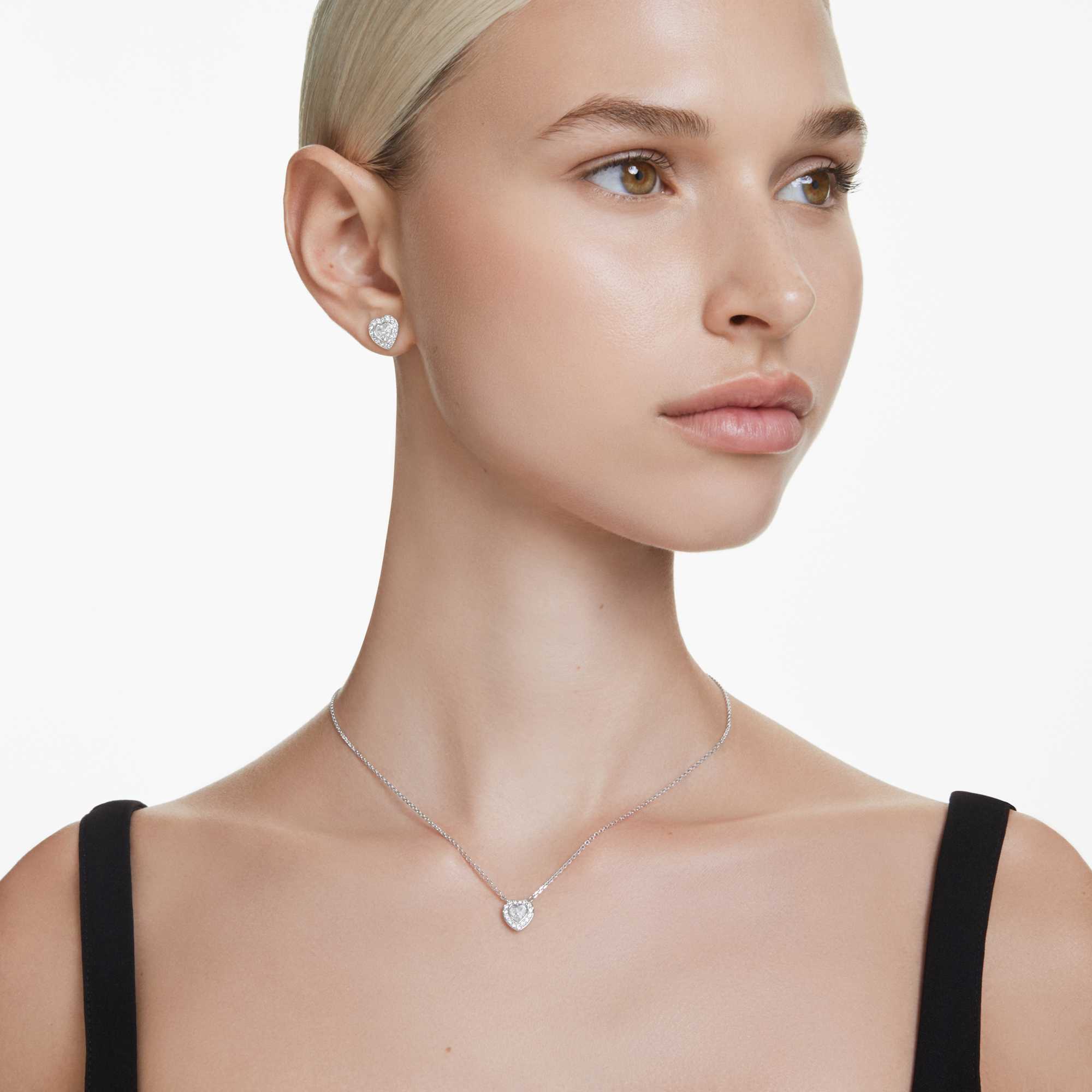 ariana-grande-x-swarovski-pendant-mixed-cuts-heart-white-rhodium-plated-swarovski-5720852