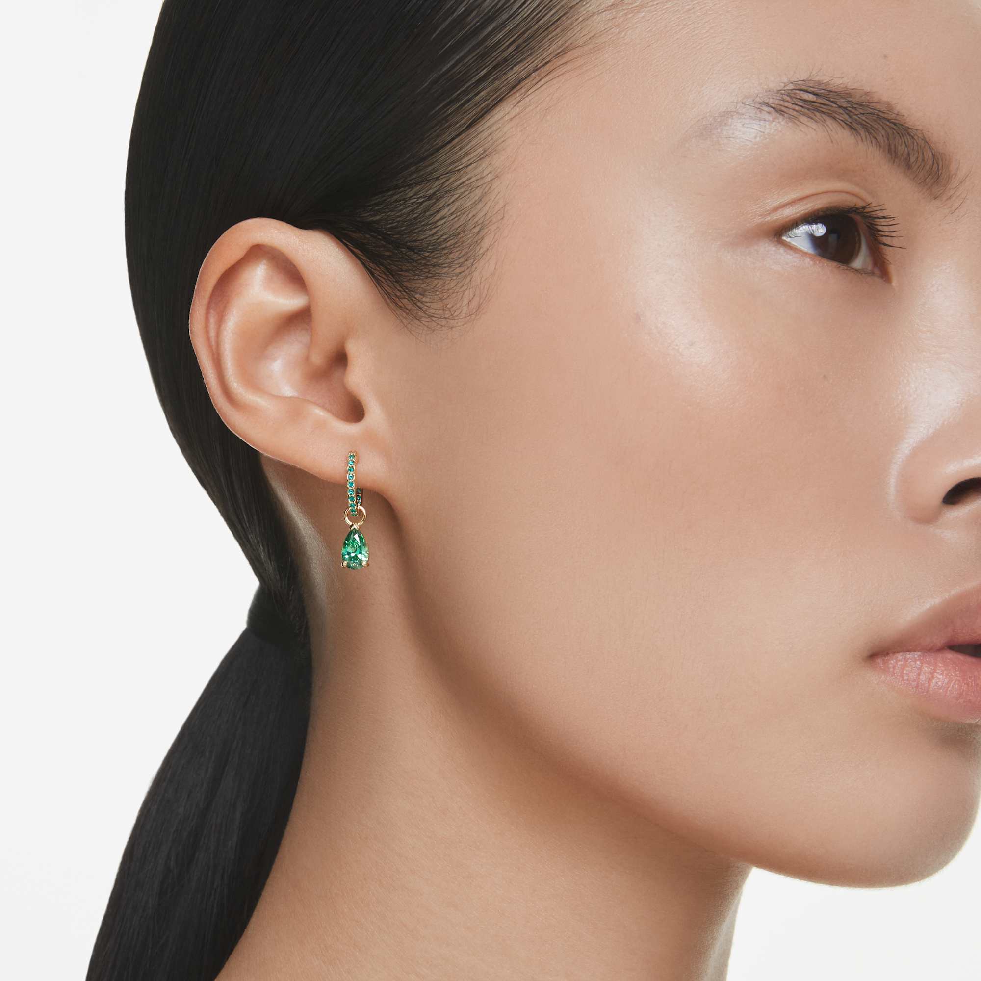attract-drop-earrings-pear-cut-green-18k-gold-finish-swarovski-5723564