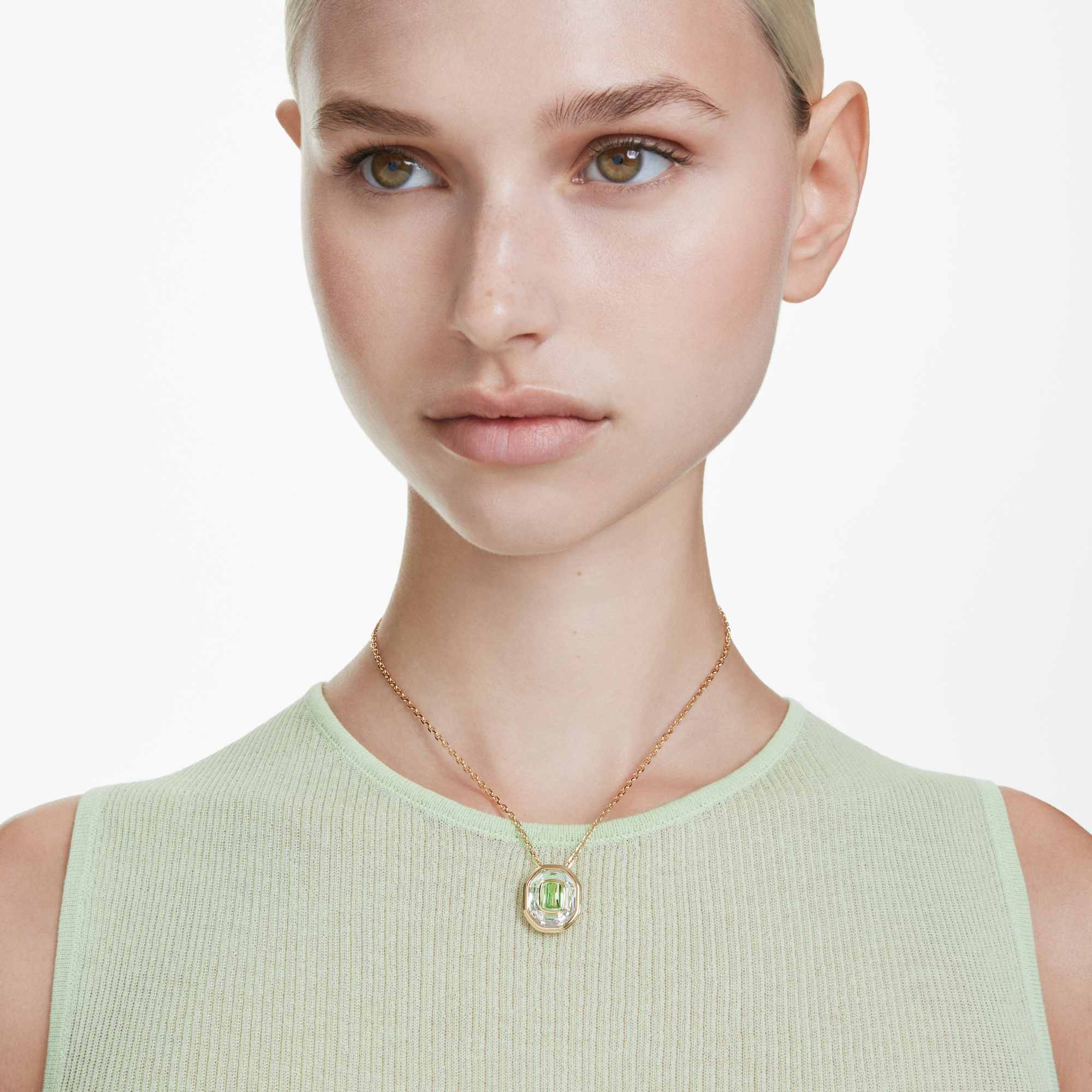chroma-pendant-octagon-cut-green-18k-gold-finish-swarovski-5705580
