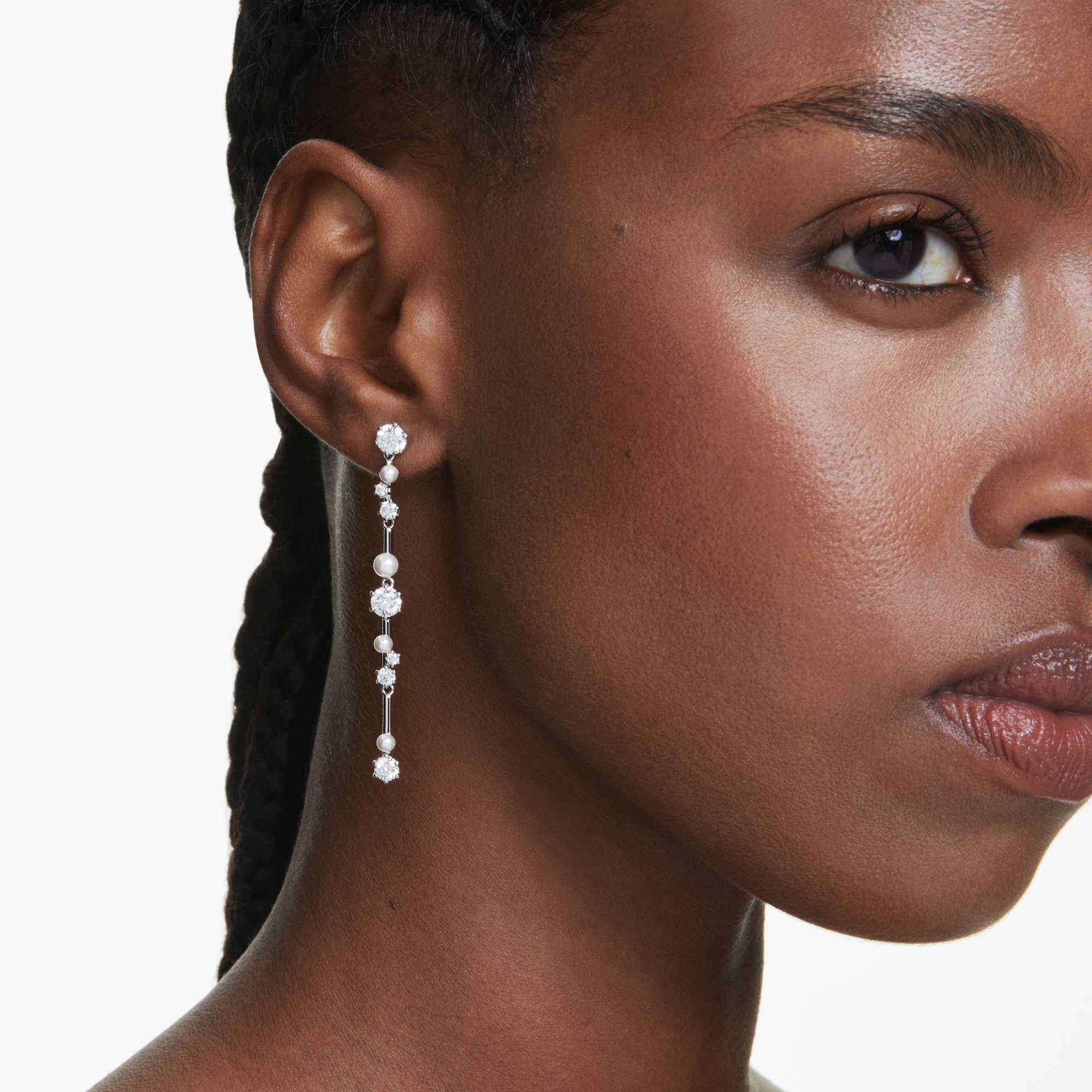 constella-drop-earrings-crystal-pearl-round-cuts-white-rhodium-plated-swarovski-5705614