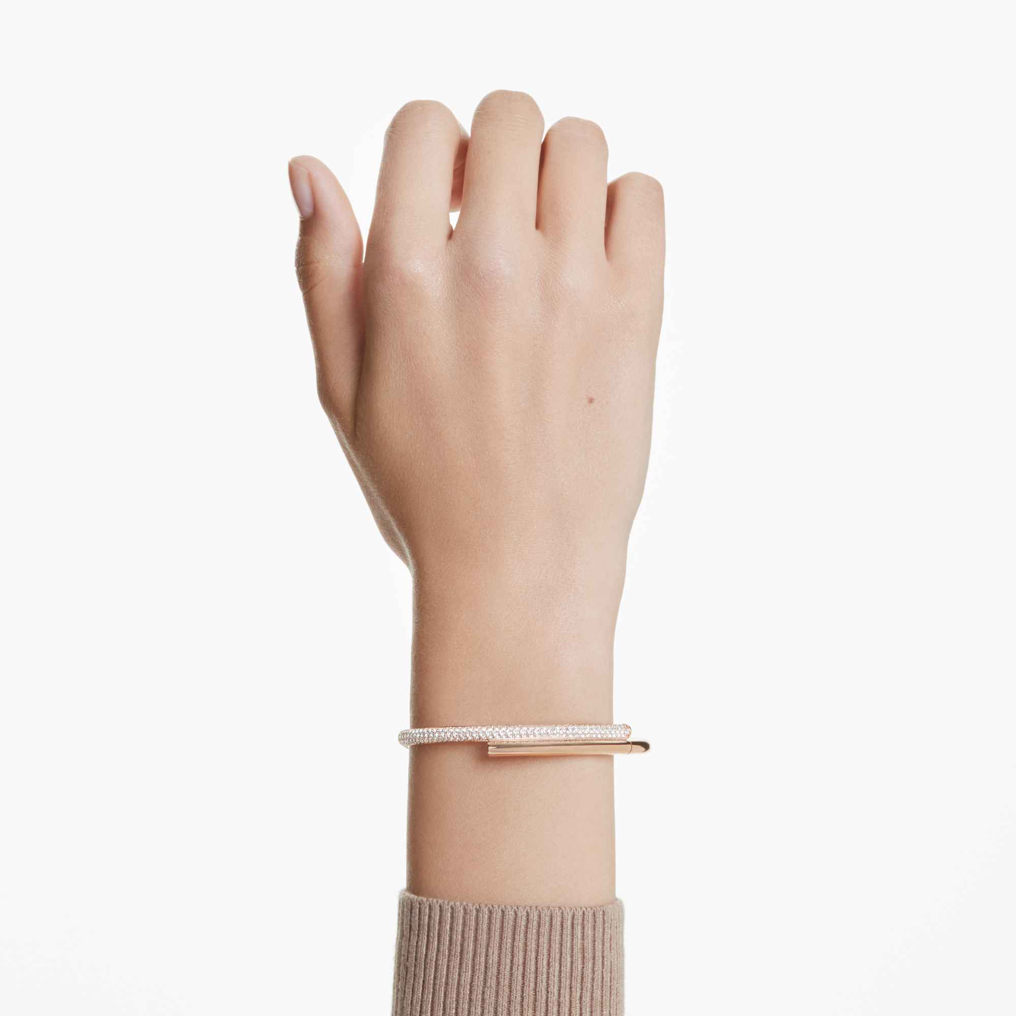 dextera-bangle-magnetic-closure-white-18k-rose-gold-finish-swarovski-5692267