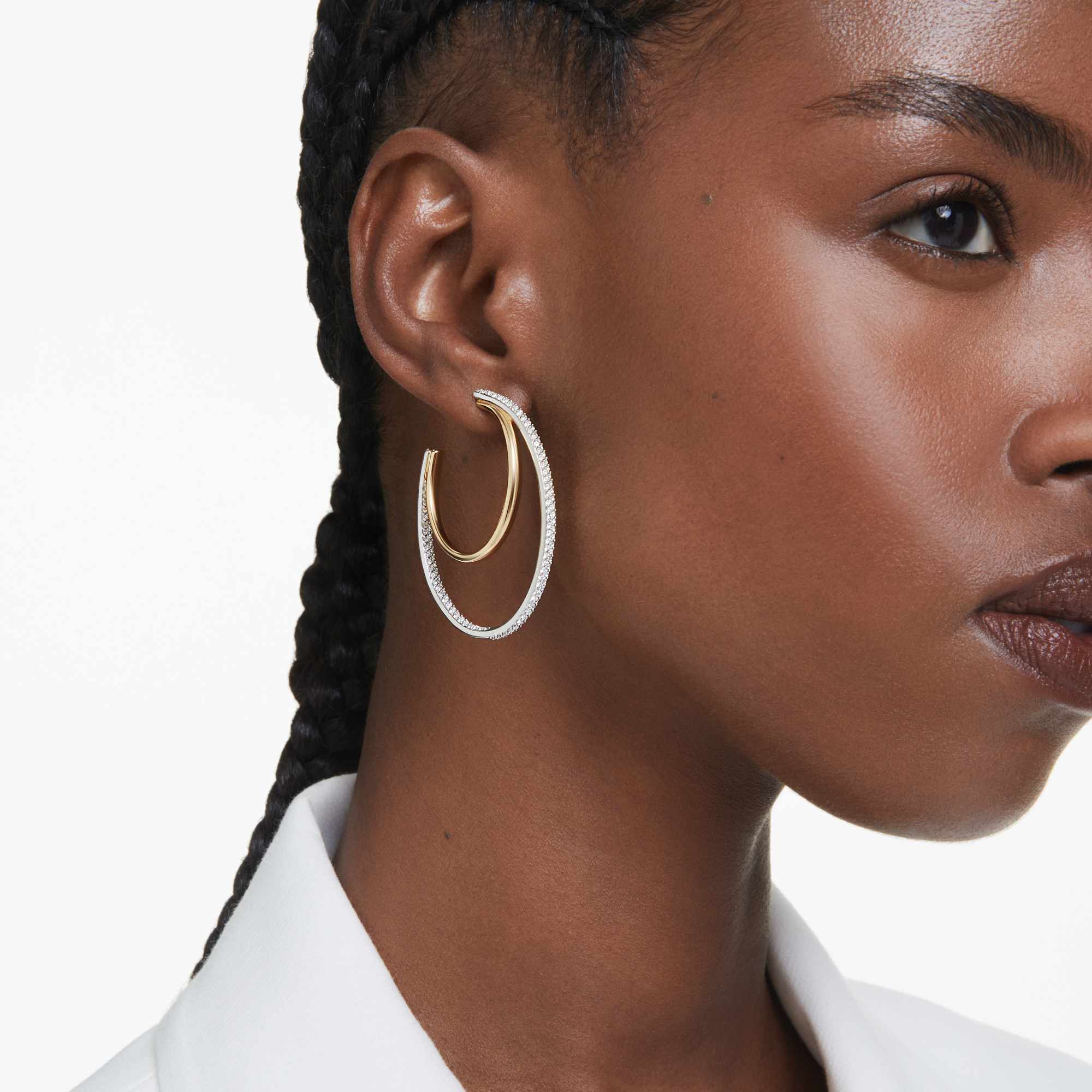 hyperbola-hoop-earrings-round-cut-medium-white-mixed-metal-finish-swarovski-5702400