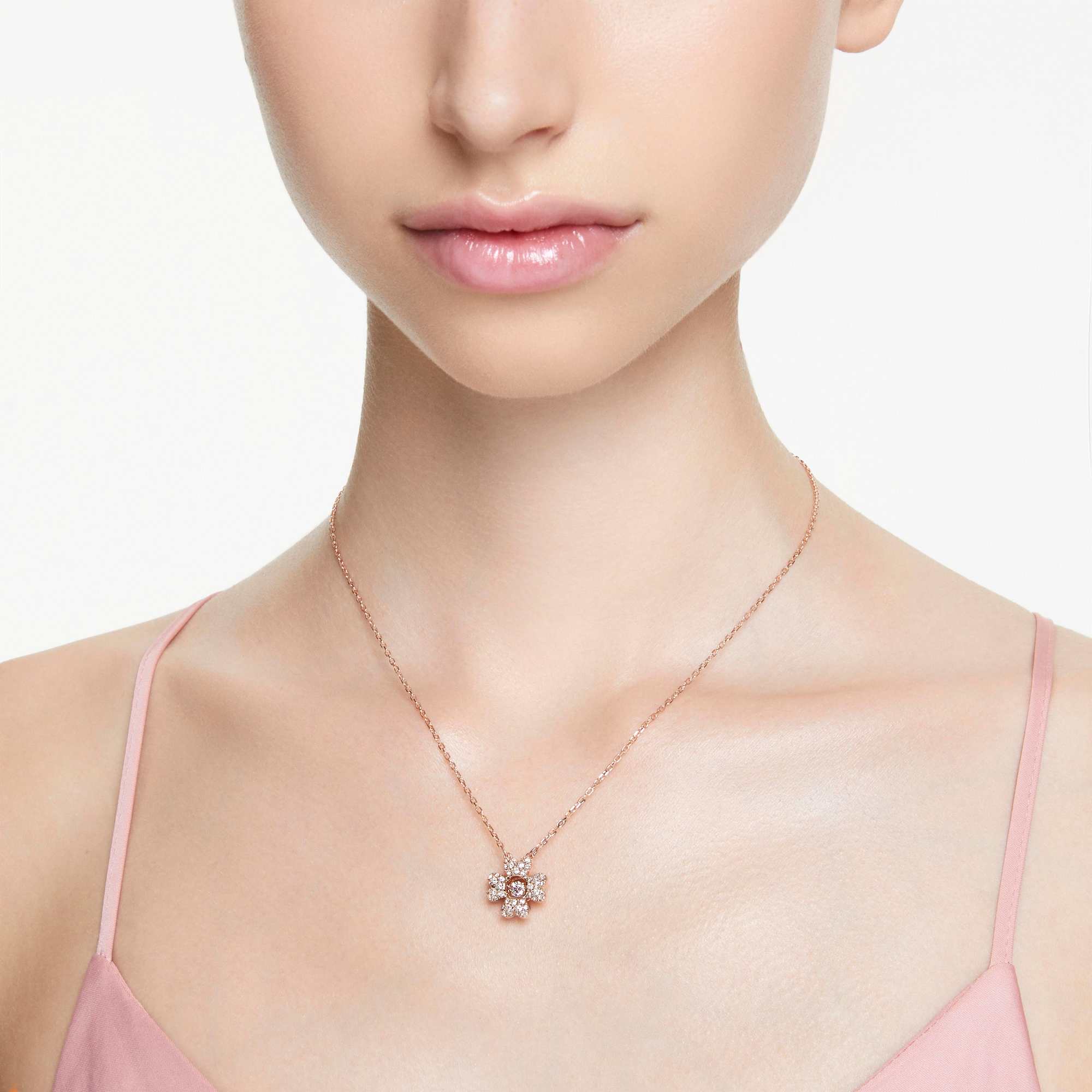 idyllia-pendant-clover-white-18k-rose-gold-finish-swarovski-5674211