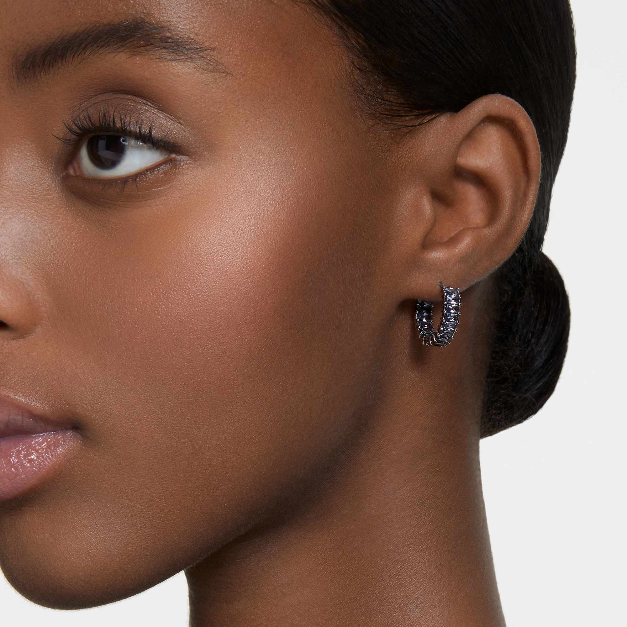matrix-hoop-earrings-baguette-cut-gray-ruthenium-plated-swarovski-5658650