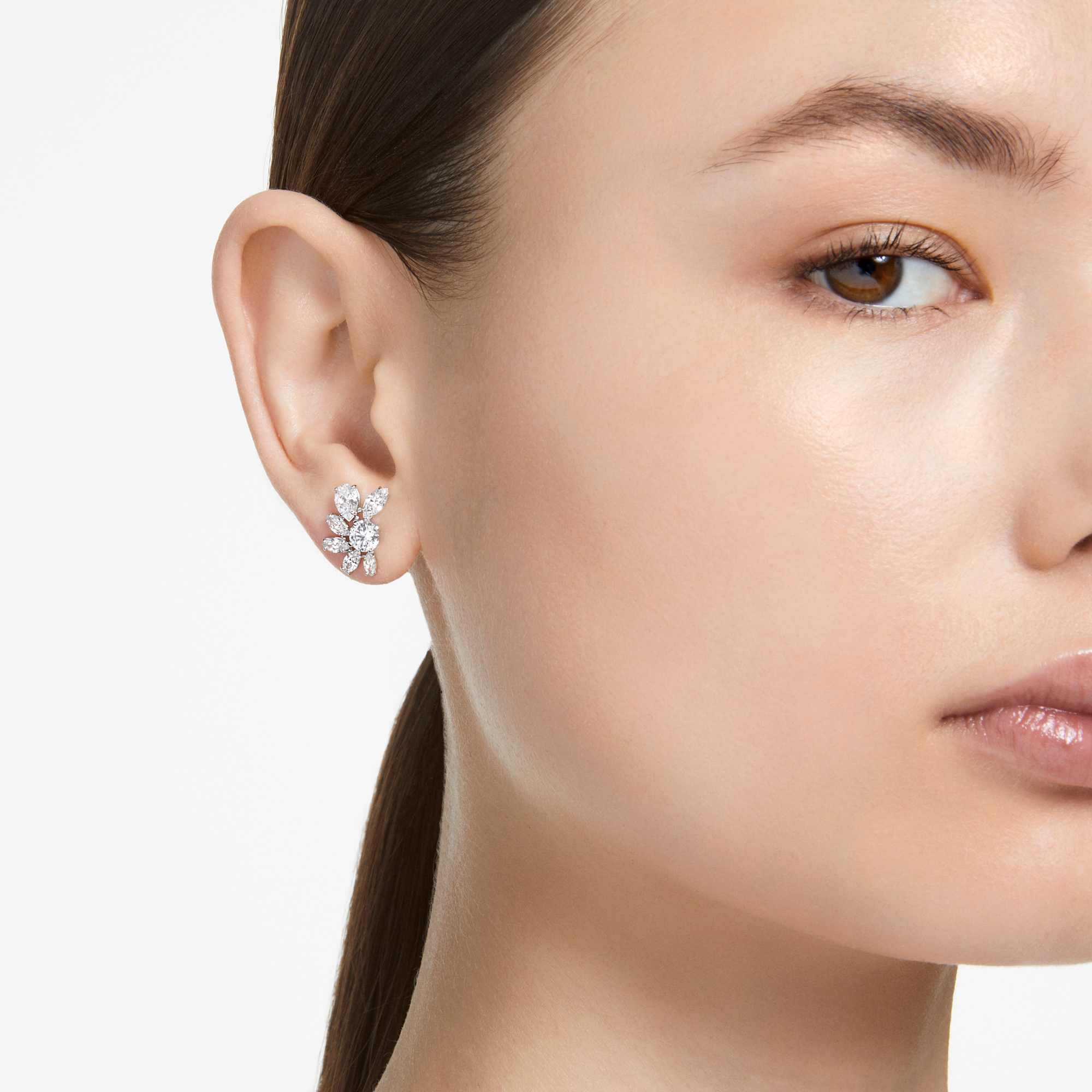mesmera-stud-earrings-mixed-cuts-flower-white-rhodium-plated-swarovski-5737462