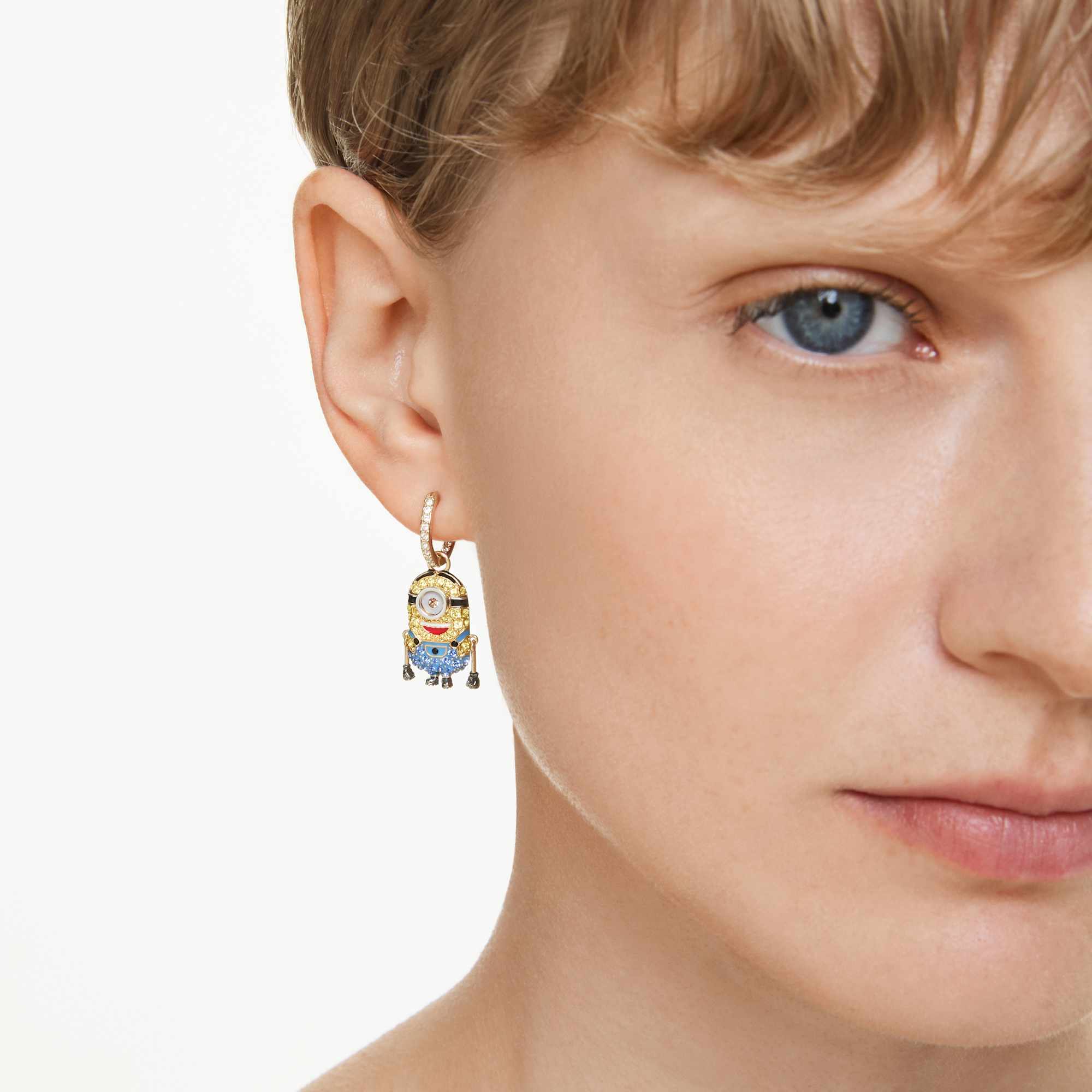 minions-stuart-and-banana-drop-earrings-pavC3A9-mini-multicolored-18k-gold-finish-swarovski-5743382