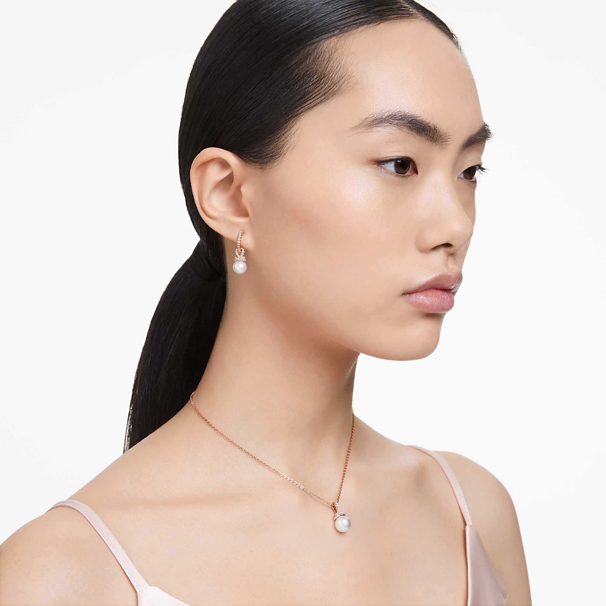 originally-set-crystal-pearl-white-18k-rose-gold-finish-swarovski-5672835