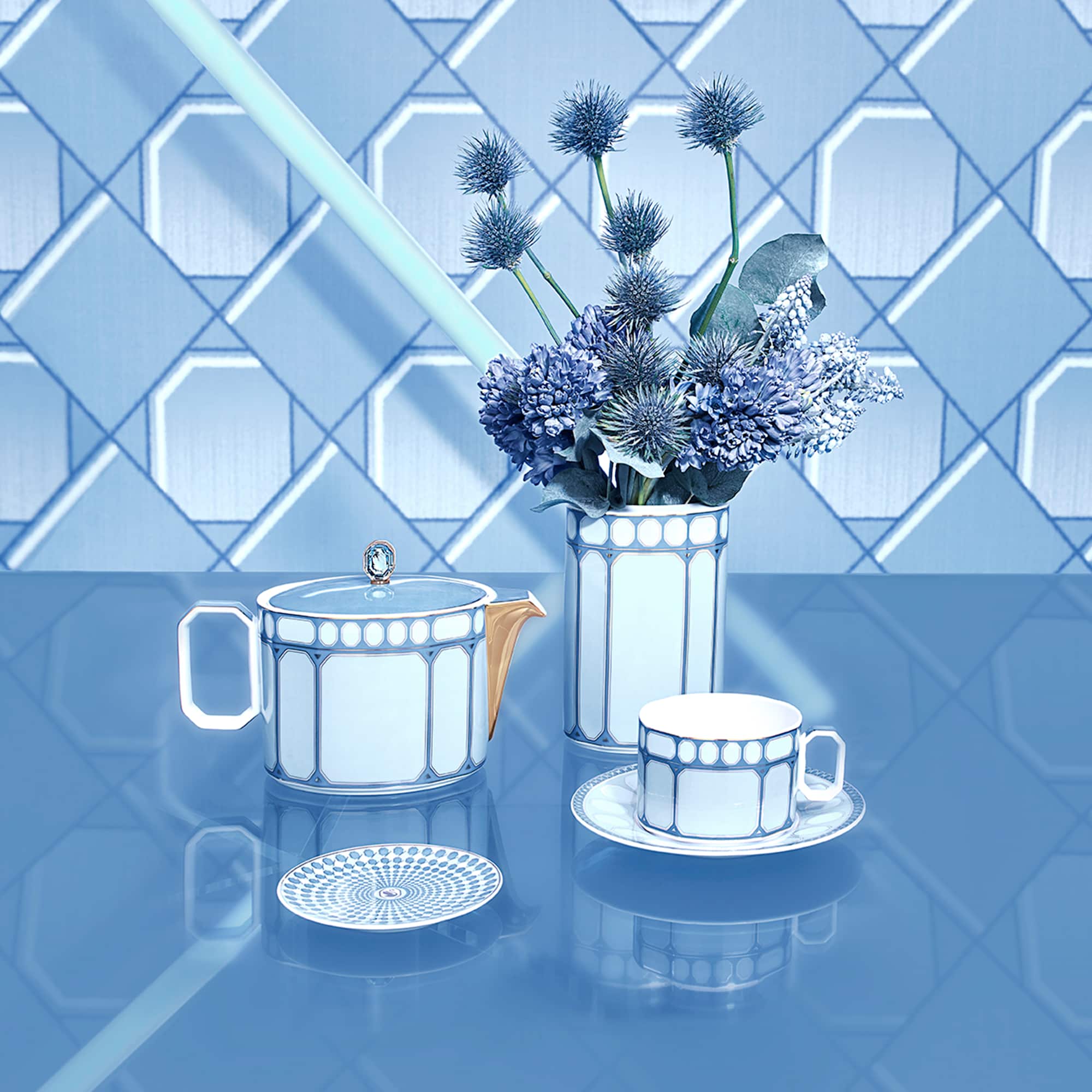 signum-teacup-with-saucer-porcelain-blue-swarovski-5648516