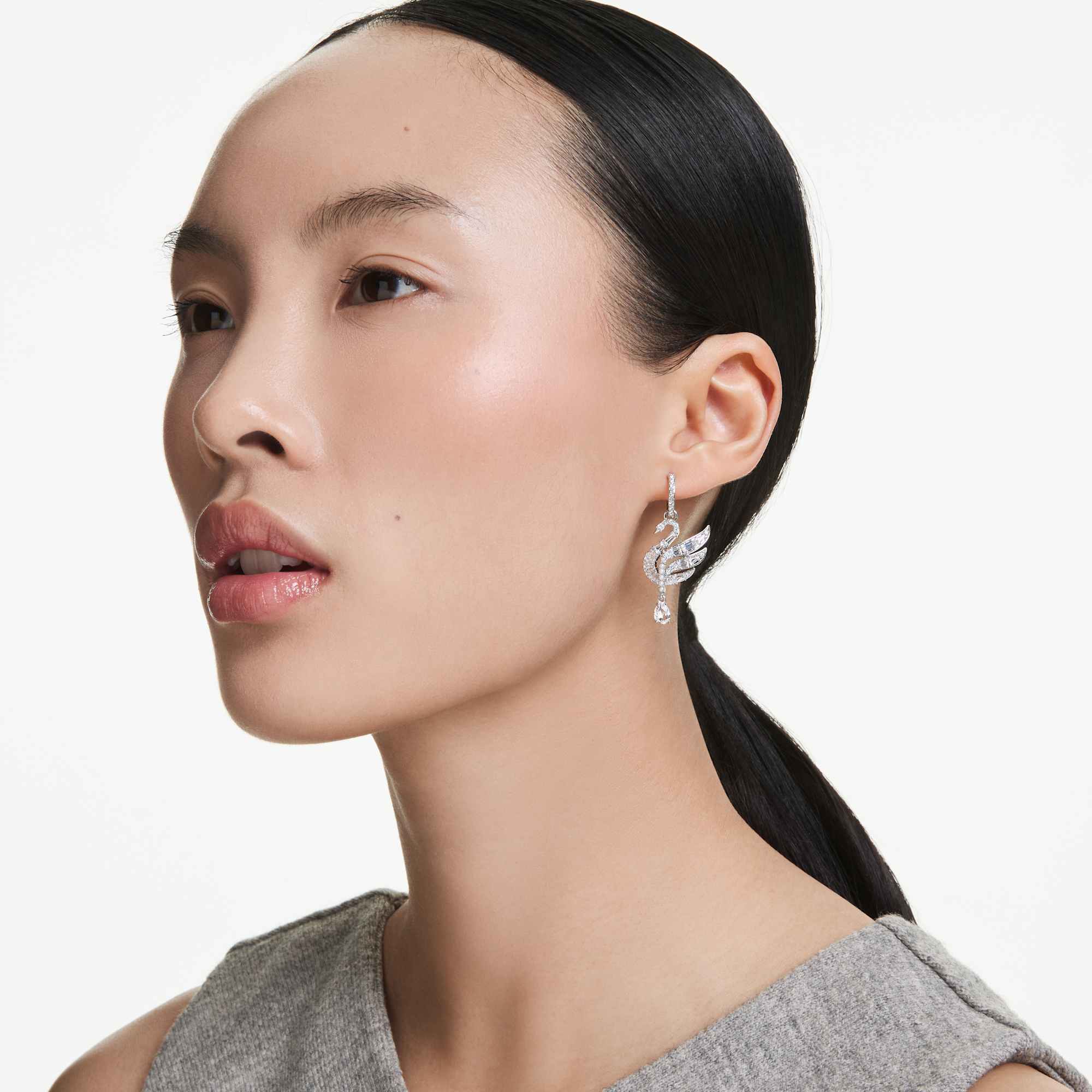 swan-earrings-swan-white-rhodium-plated-swarovski-5723388